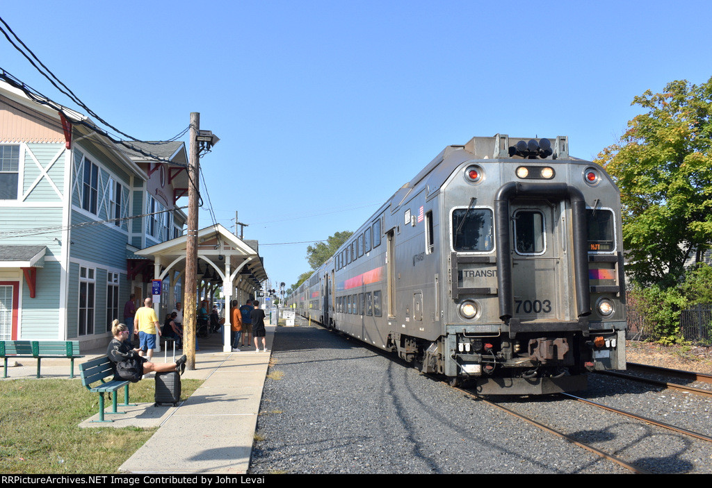 Westbound NJT Train # 4749 arriving into Manasquan Station with a Multilevel Set 